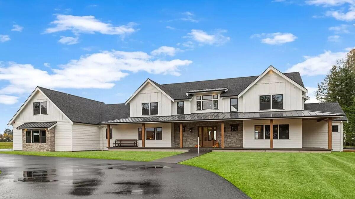 Check Out the Inviting Front Porch on This Modern Farmhouse