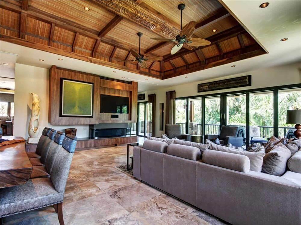 Check Out This Living Room With an Intricate Coffered Ceiling
