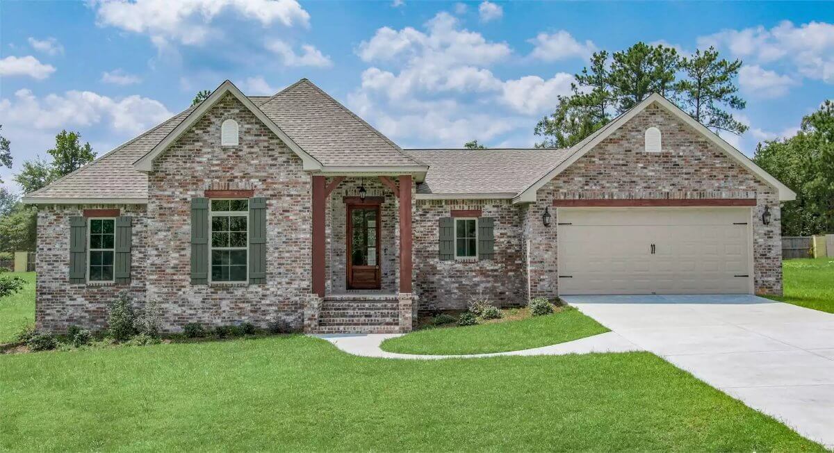 4-Bedroom Country-Style Porterville Home with Double Garage and Covered Patio (Floor Plan)