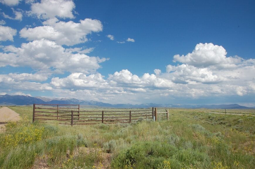 The current image has no alternative text. The file name is: Thunder_Basin_National_Grassland_Douglas.jpg