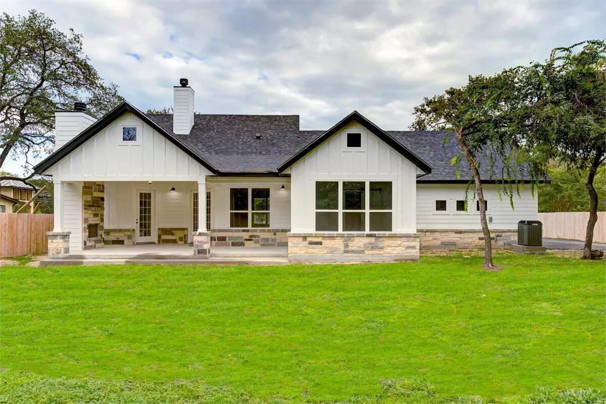 Spacious Patio Enhanced by Elegant Stone Detailing