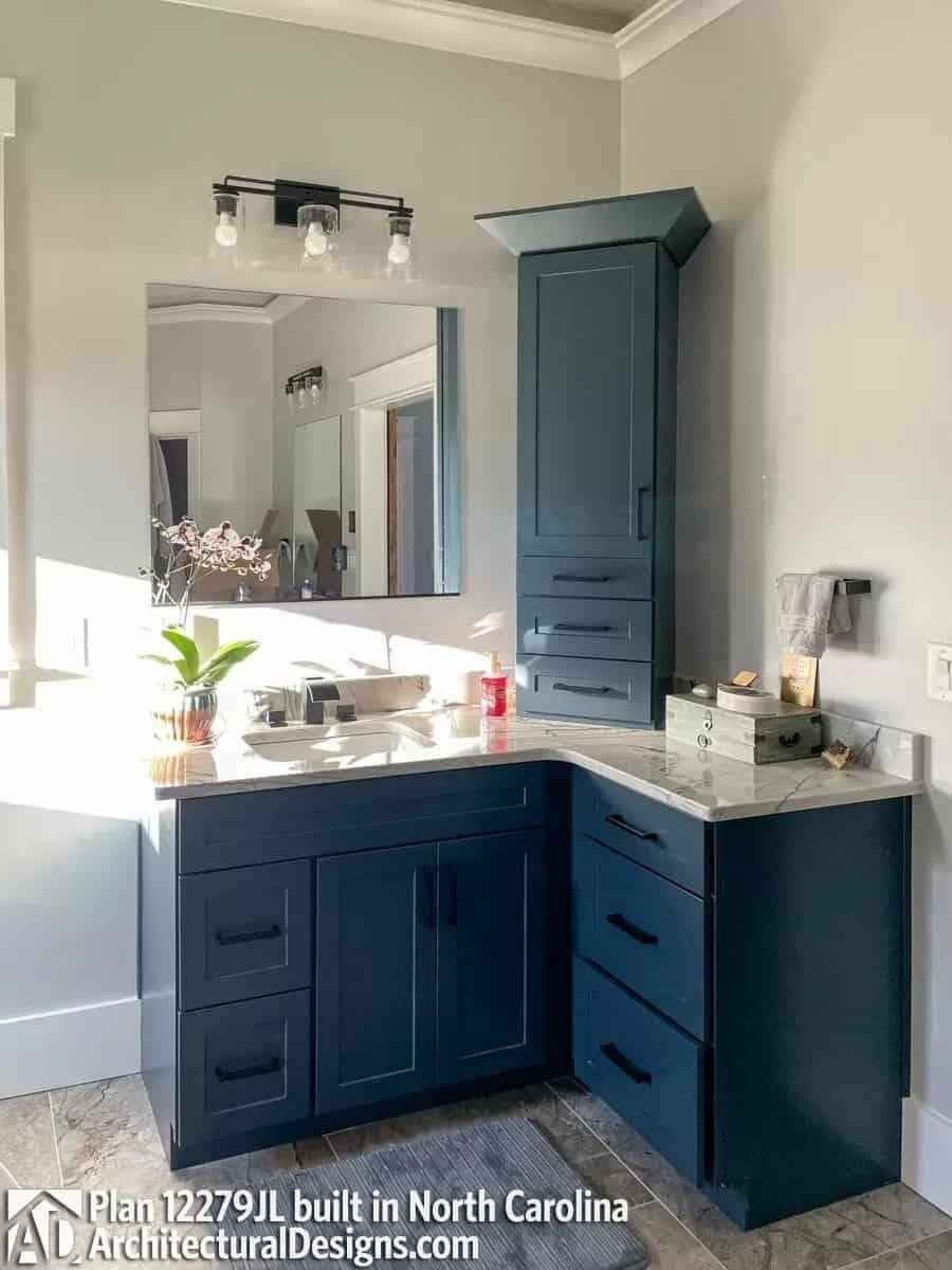 Admire the Striking Blue Vanity in This Bright Bathroom