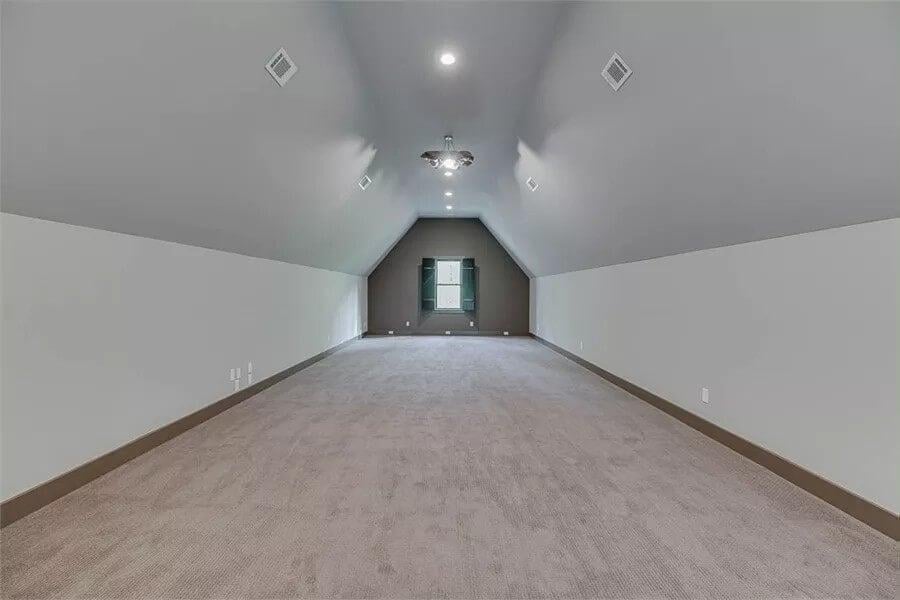Endless Possibilities in This Expansive Bonus Room