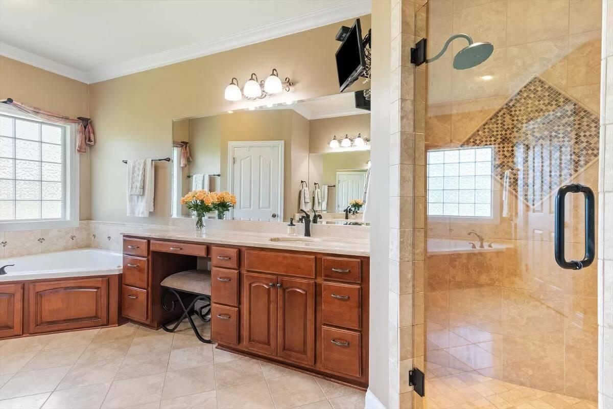 Traditional Bathroom with a Spacious Walk-In Shower and Vanity