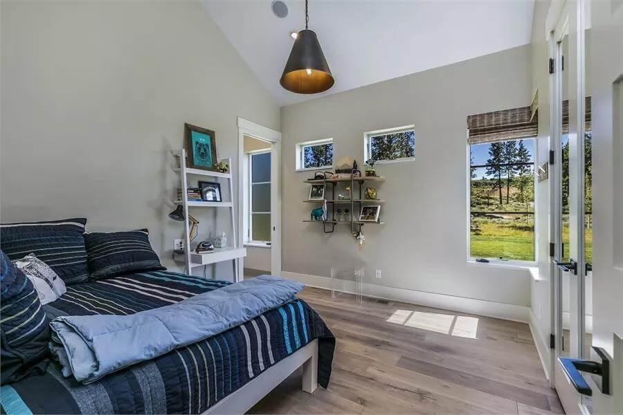 Check Out the Layered Textiles and Cozy Ambiance in This Bedroom