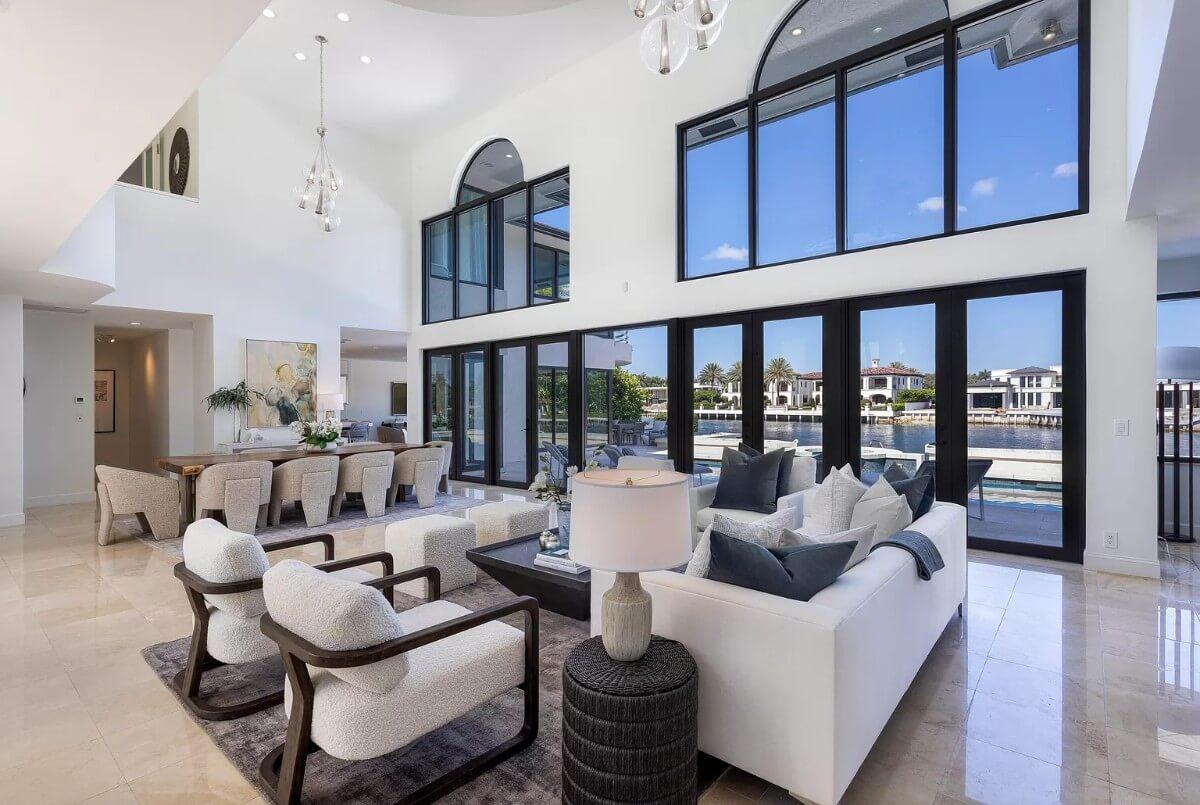 Sprawling Living Area with Uninterrupted Water Views