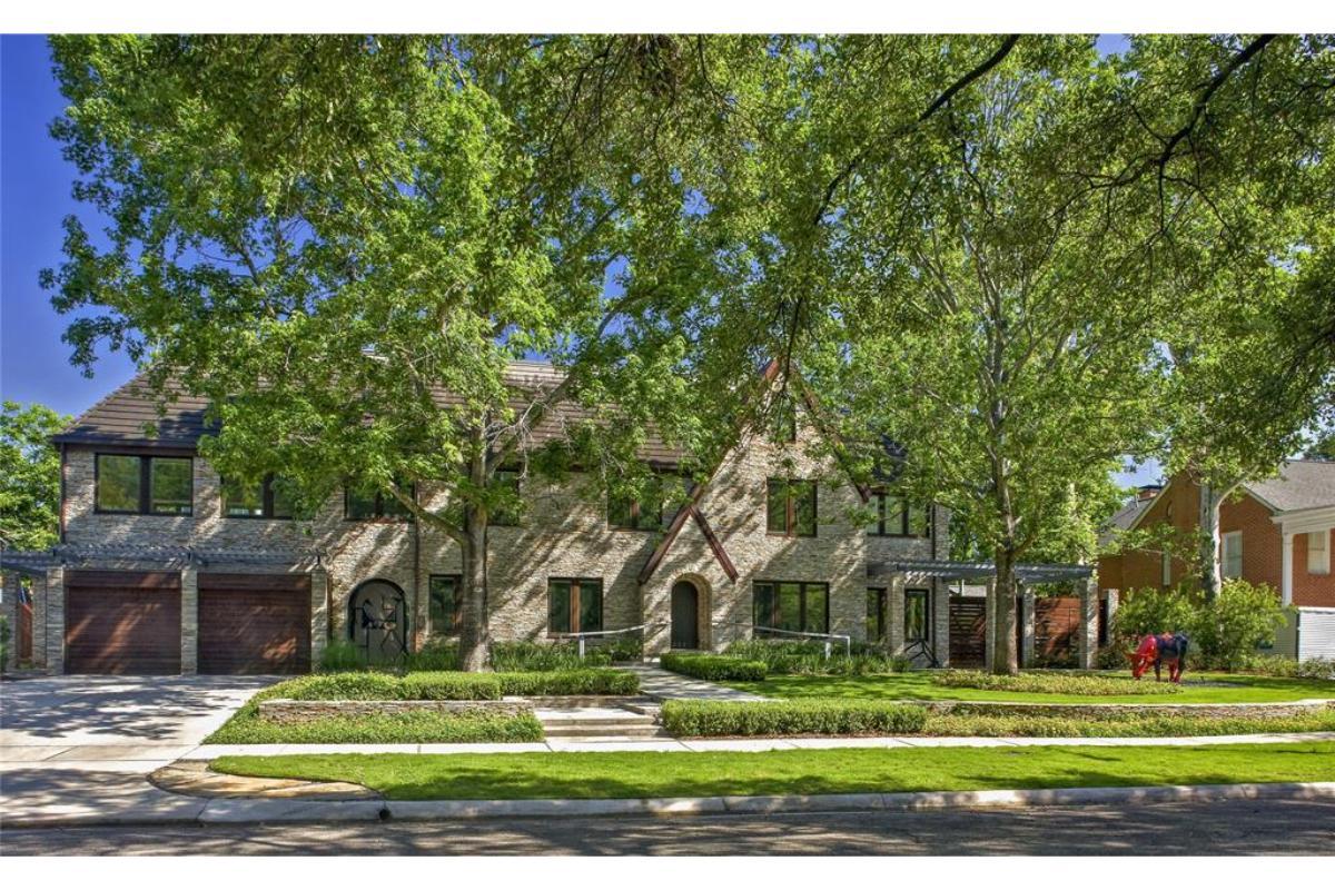 Charming Brick Facade with Picturesque Arched Entryway