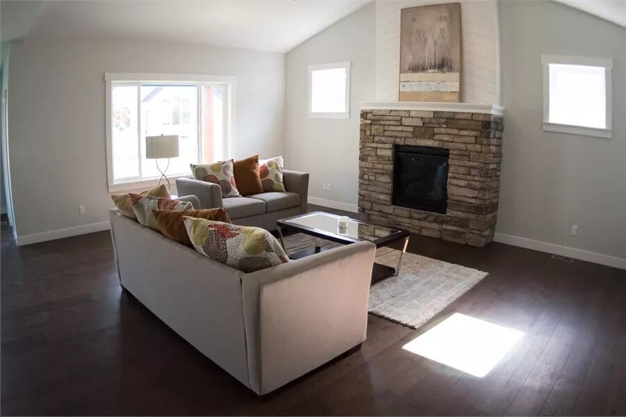 Look at the Perfect Stone Fireplace in This Cozy Craftsman Living Room