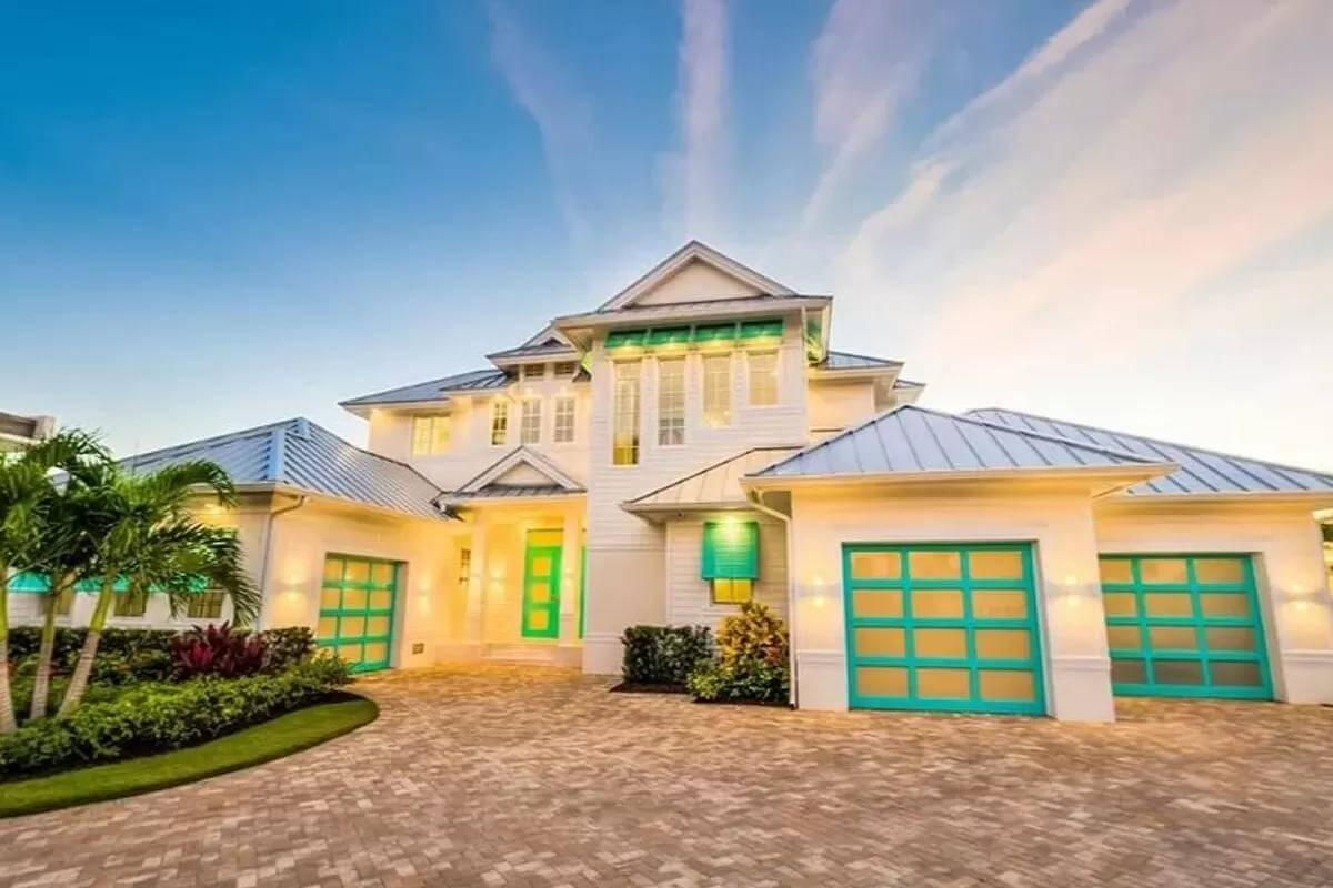 Contemporary Coastal Home with Eye-Catching Turquoise Doors