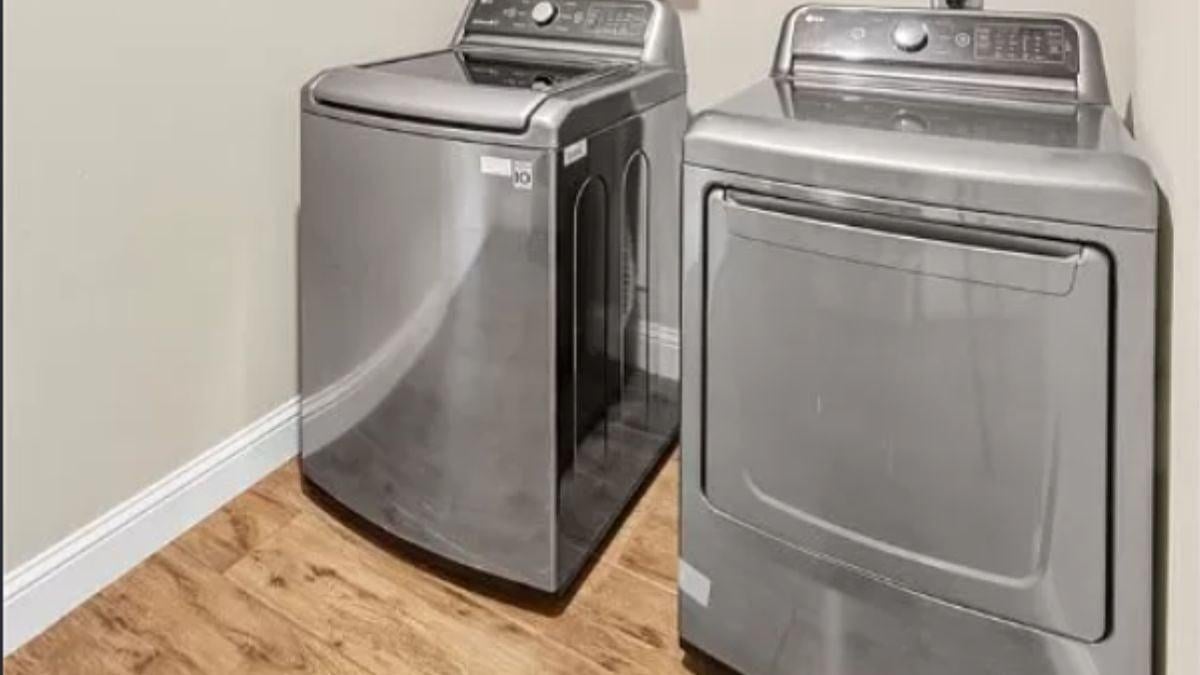 Functional Laundry Room with a Touch of Modern Efficiency