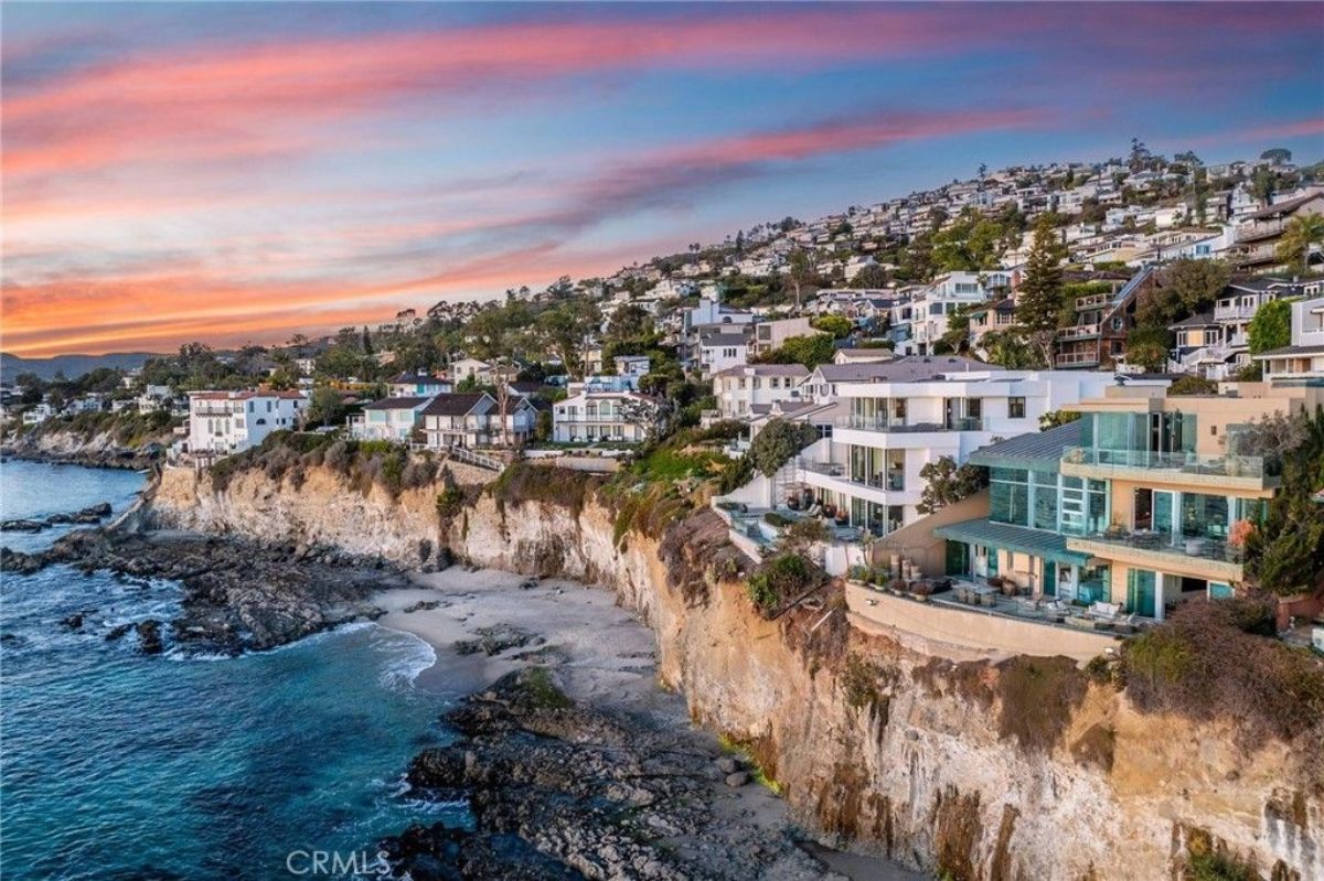 This home was designed by the late, iconic architect Mark Singer, A.I.A, He was best known for his modern,