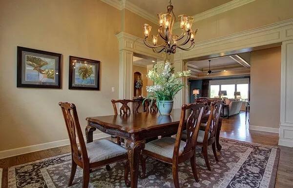 Elegant Dining Room with Distinguished Wooden Furniture