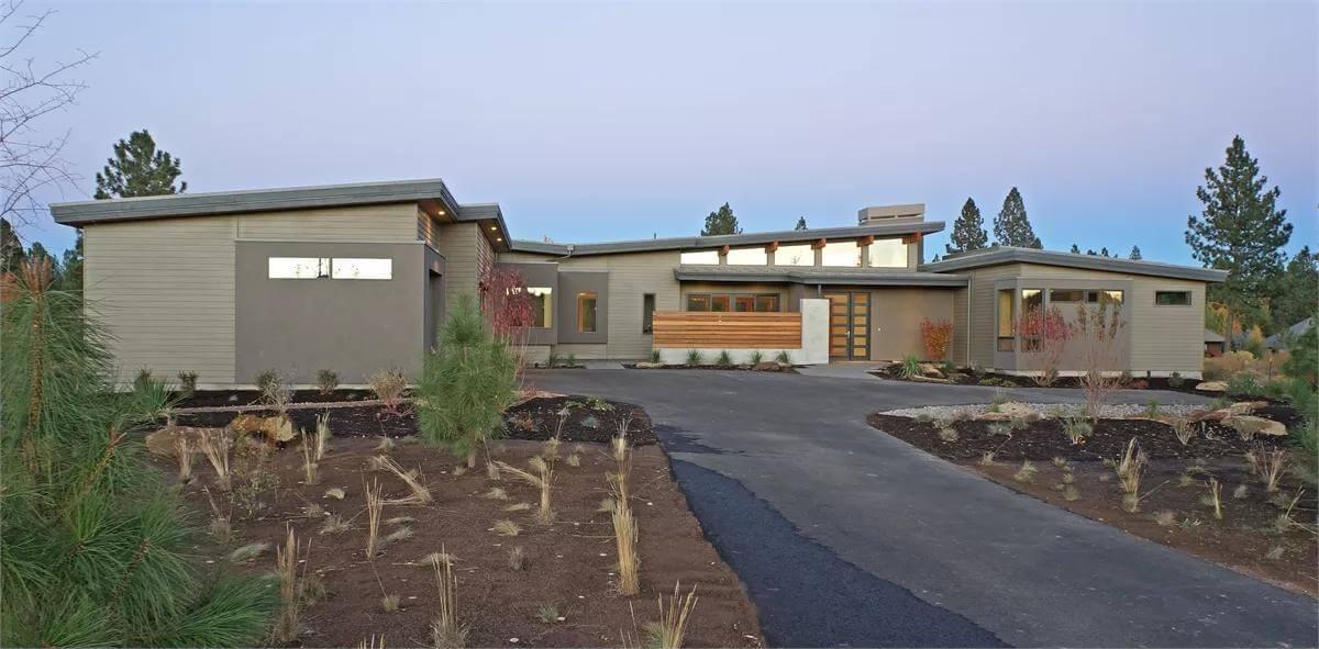 Modern Facade with Flat Rooflines and Warm Wood Accents