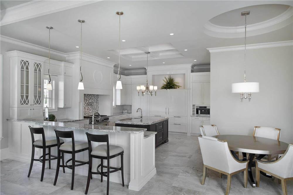 Elegant Kitchen Design Showcasing a Striking Pendant Light Trio