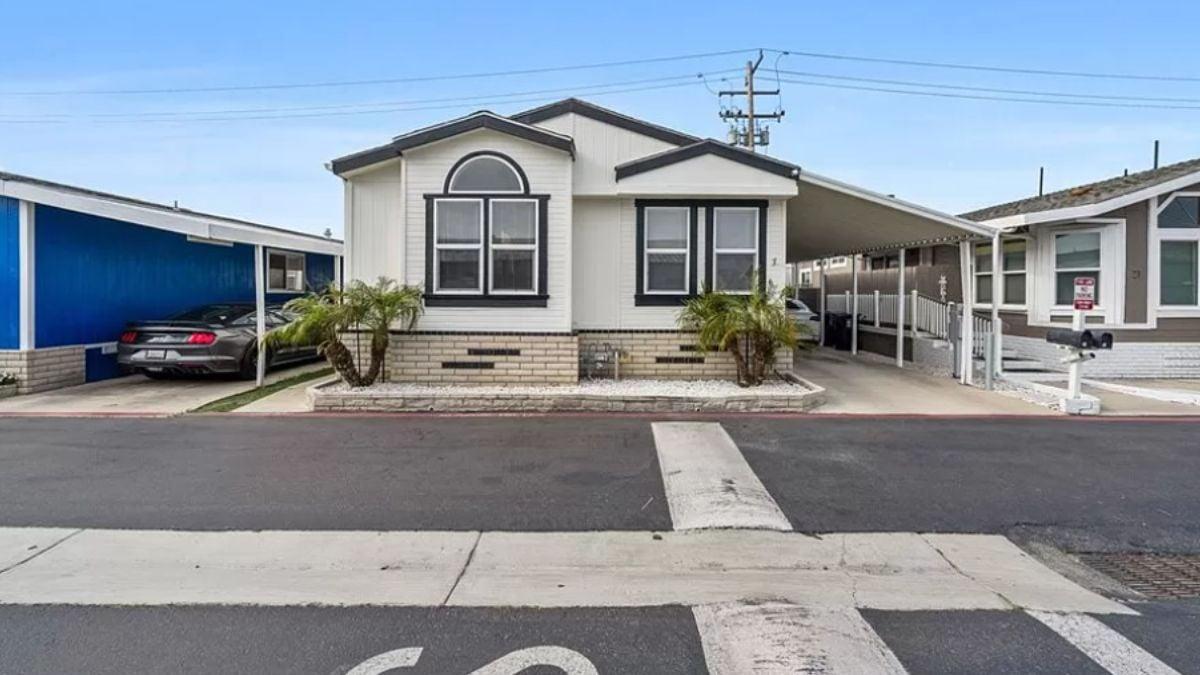 Compact and Charming with a Unique Arched Window Feature
