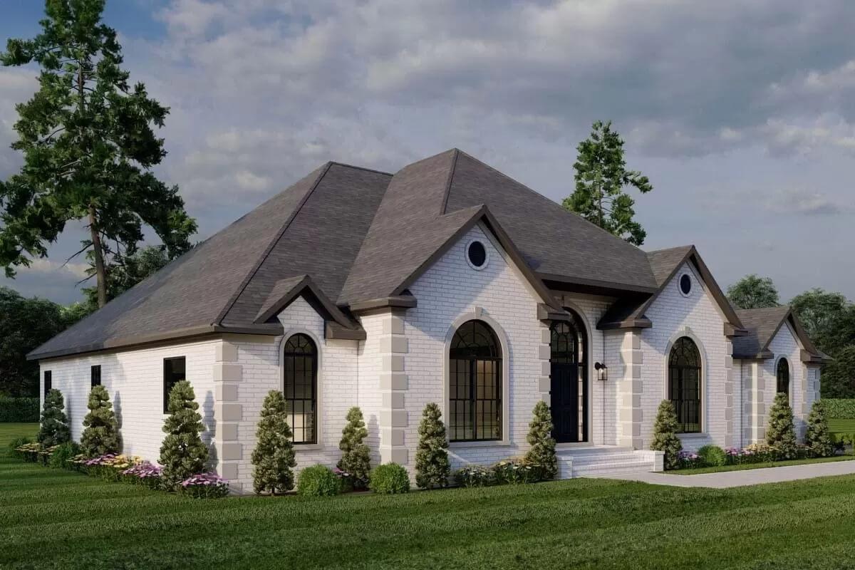 Stately Facade with Elegant Arched Windows