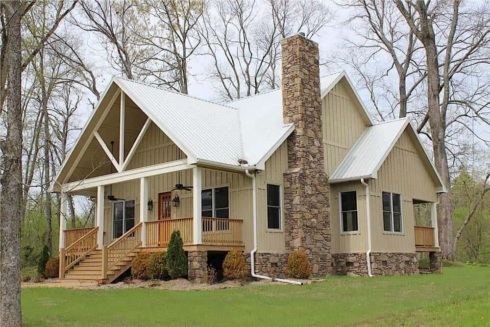 Rustic Retreat with a Striking Stone Chimney