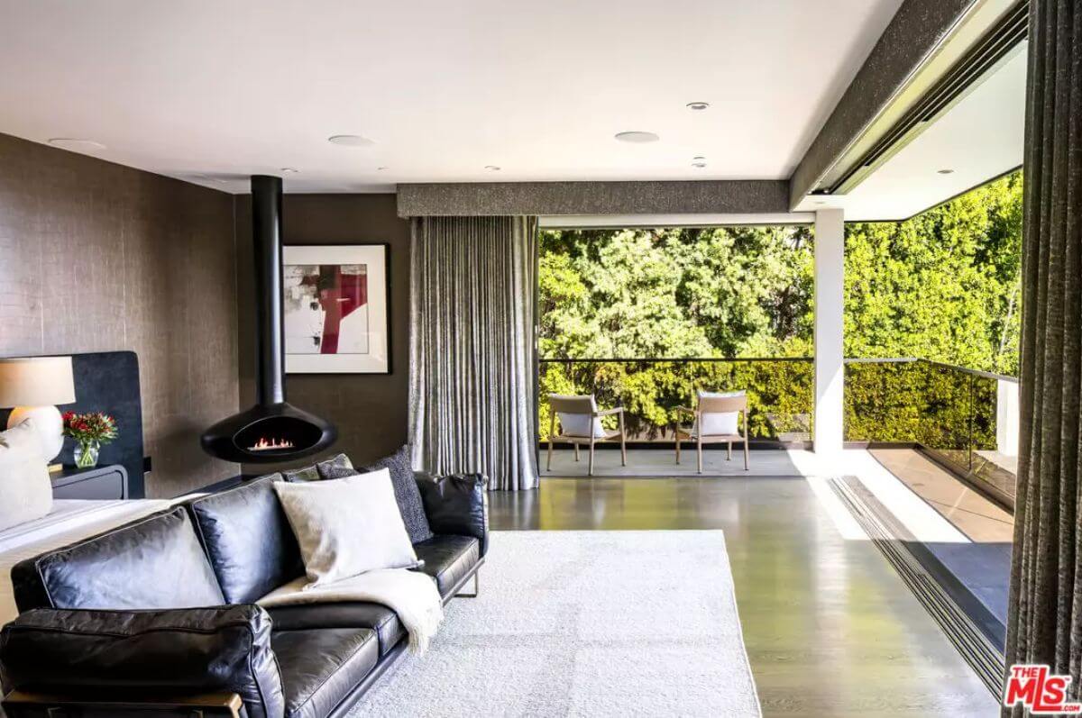 Sitting Area