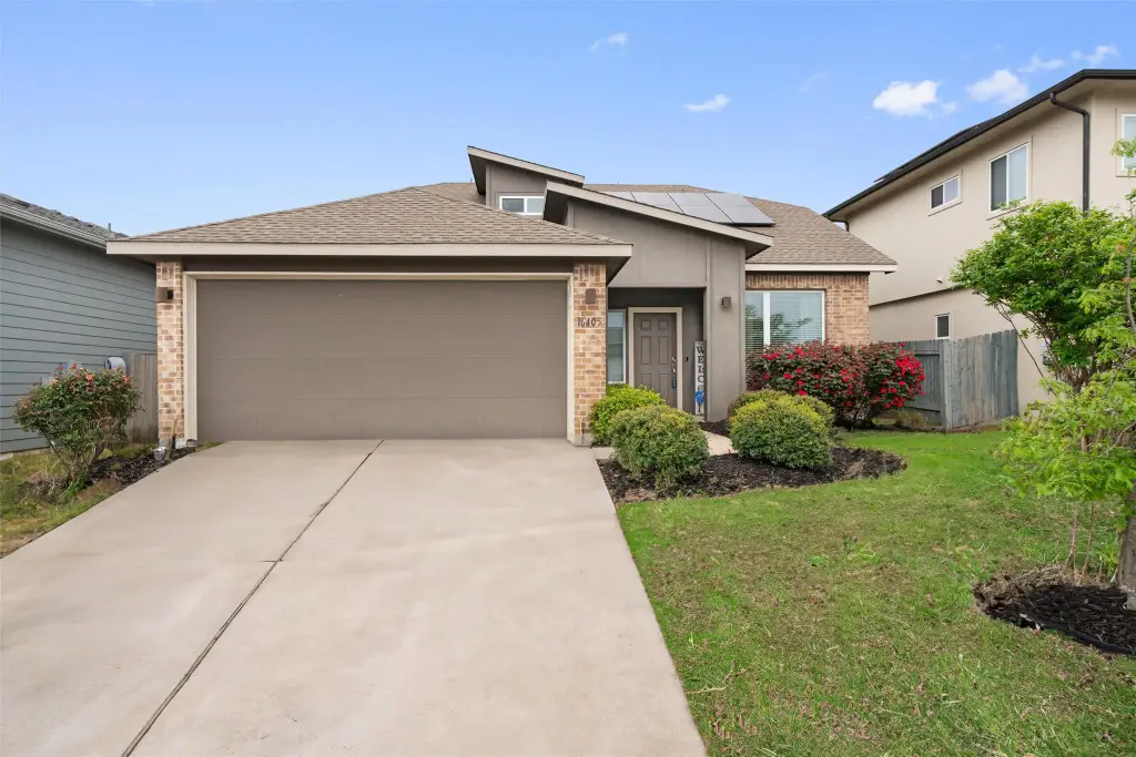 Contemporary 3-Bedroom Ranch-Style Home with Loft and Open Floor Plan (1,705 Sq. Ft. Floor Plan)