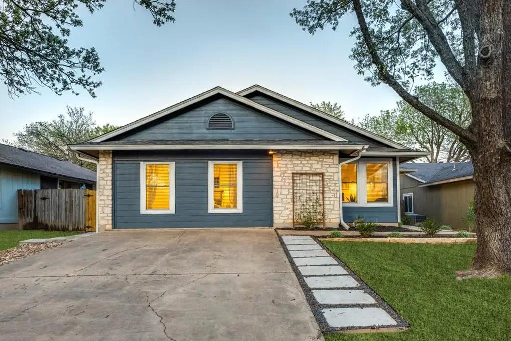 Contemporary 4-Bedroom Home with Open-Concept Layout and Bonus Casita (1,568 Sq. Ft. Floor Plan)