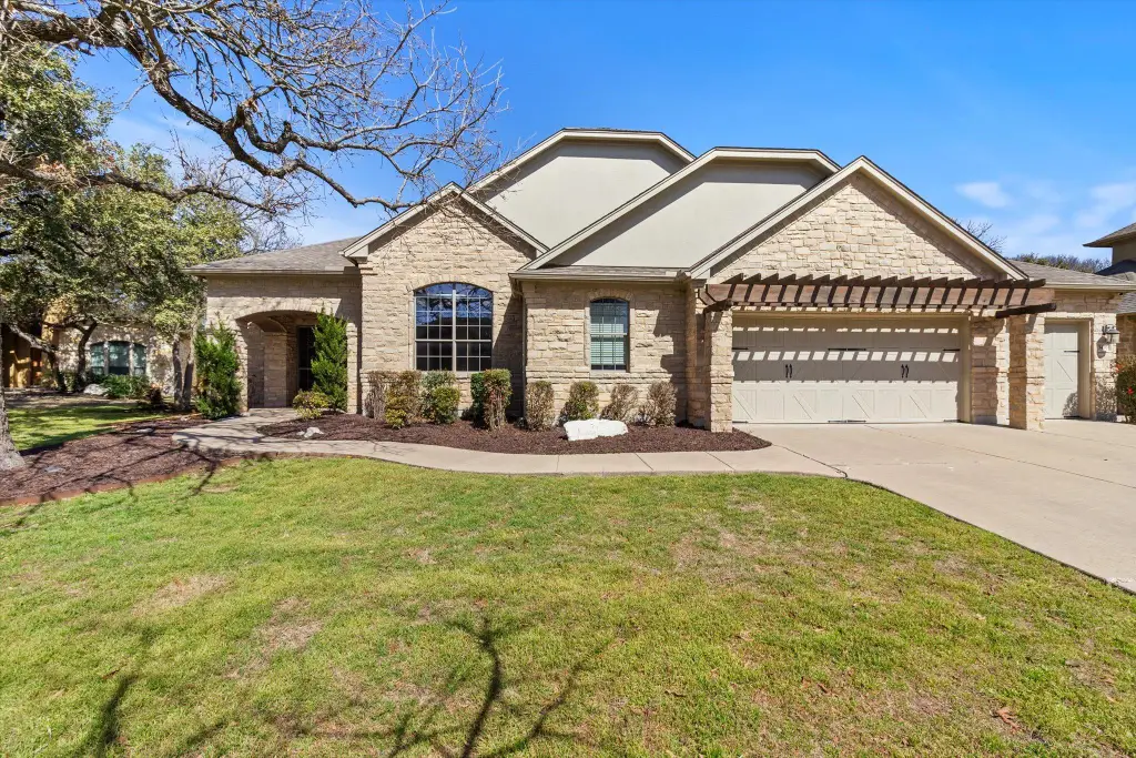 4-Bedroom Hill Country Home with 3-Car Garage and Covered Patio (3,222 Sq. Ft. Floor Plan)