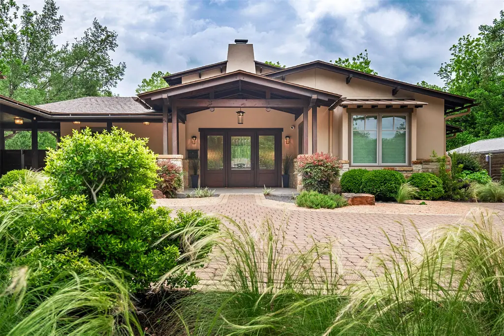 Contemporary 2-Bedroom Craftsman-Style Home with Screened-in Porch (3,287 Sq. Ft. Floor Plan)