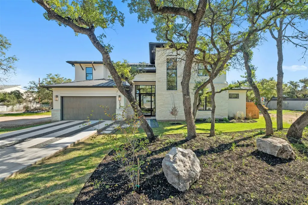 Contemporary 5-Bedroom Hill Country Home with Open-Concept Layout and Covered Porch (4,190 Sq. Ft. Floor Plan)