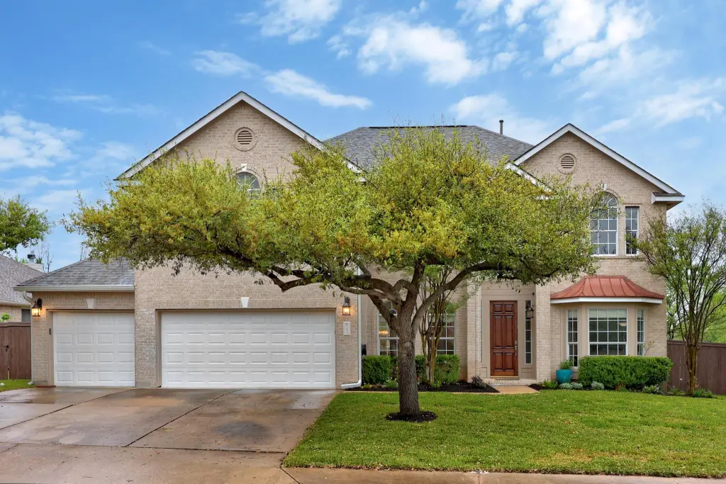 Traditional-Style 5-Bedroom Home for a Corner Lot with Open Floor Plan and 3-Car Garage (3,403 Sq. Ft. Floor Plan)