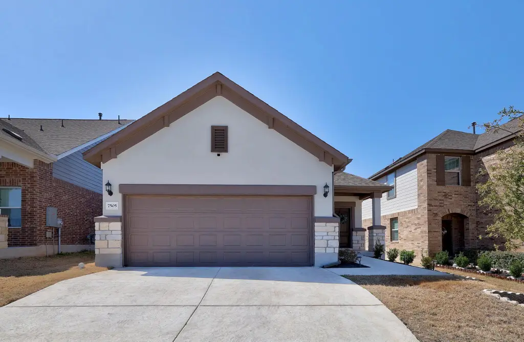 3-Bedroom Modern Hill Country Home with Covered Patio and 2-Car Garage (1,514 Sq. Ft. Floor Plan)