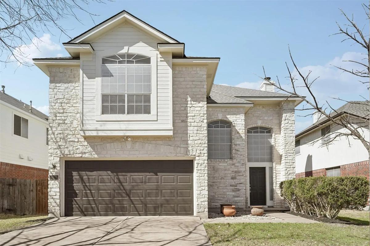 Transitional-Style 3-Bedroom Home with Loft and Covered Patio (1,632 Sq. Ft. Floor Plan)