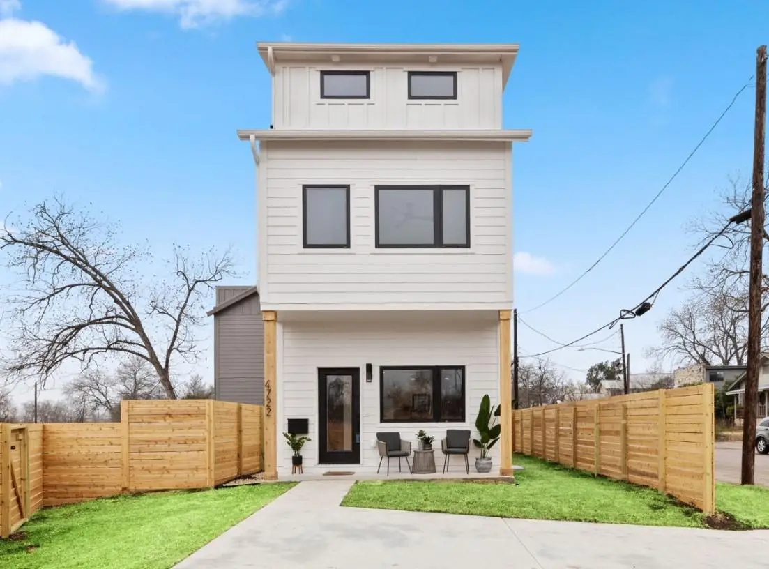 Modern 3-Bedroom Vertical Home with Open-Concept Main Floor and Rooftop Terrace (1,605 Sq. Ft. Floor Plan)