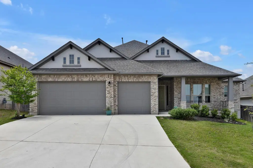 Contemporary 3-Bedroom Craftsman Home with Covered Patio and 3-Car Garage (2,791 Sq. Ft. Floor Plan)