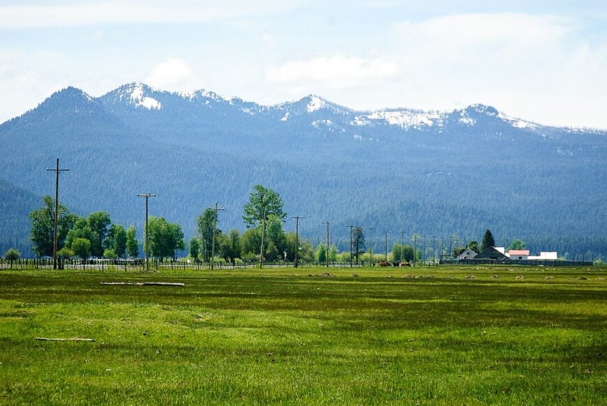 10 Secluded Towns in Oregonโs Southern Cascades