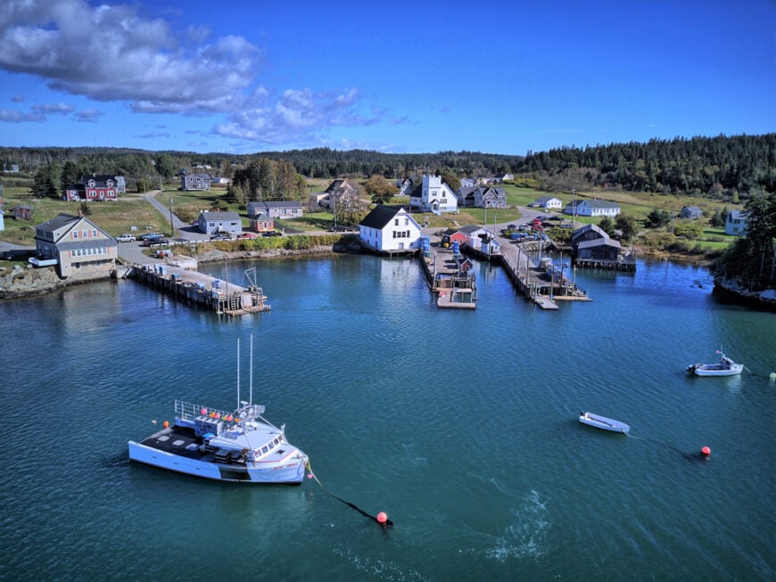 17 Best Small Towns in Maine for Exploring Traditional Lobster Fishing Villages