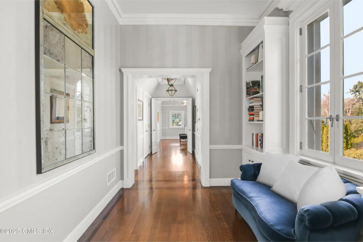 Sitting Area