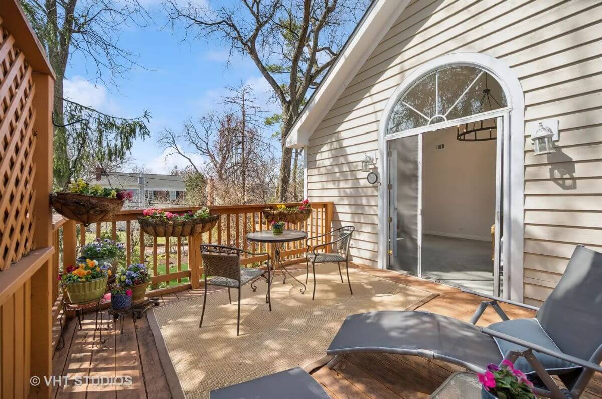 Private Deck