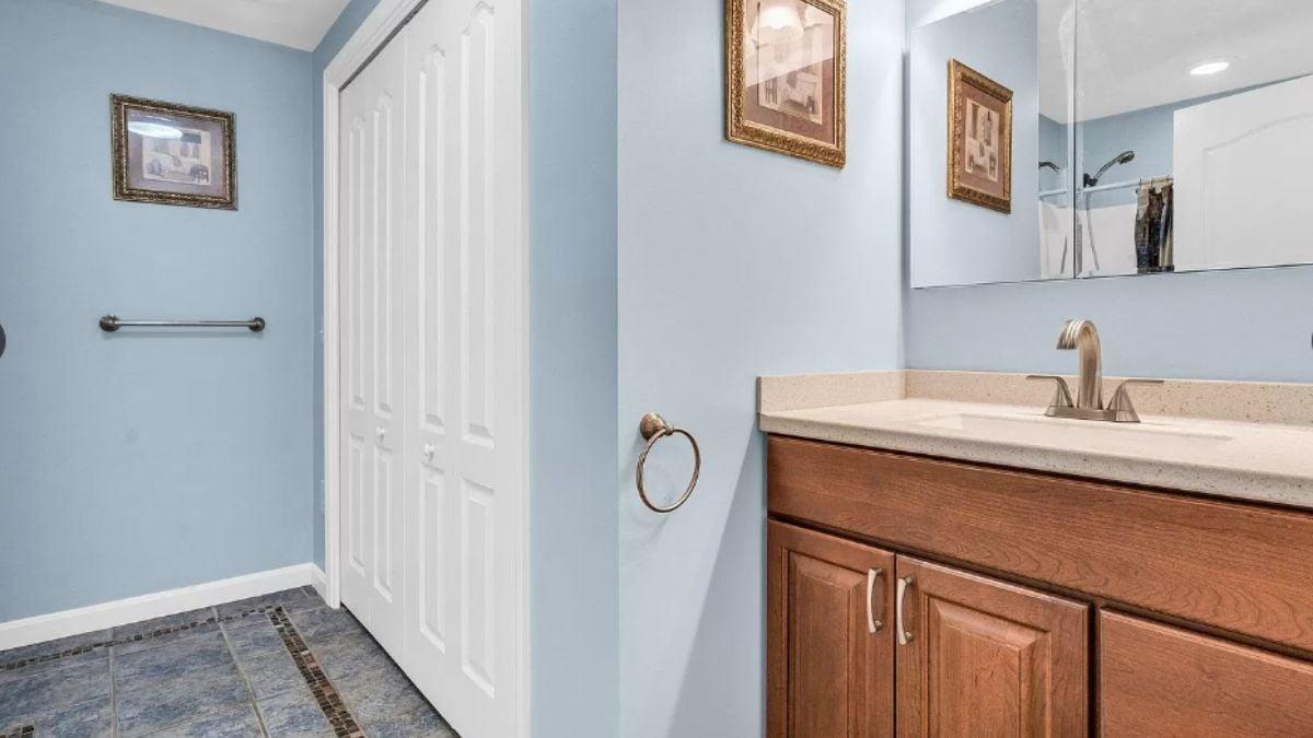 Simple Yet Functional Bathroom with a Practical Touch