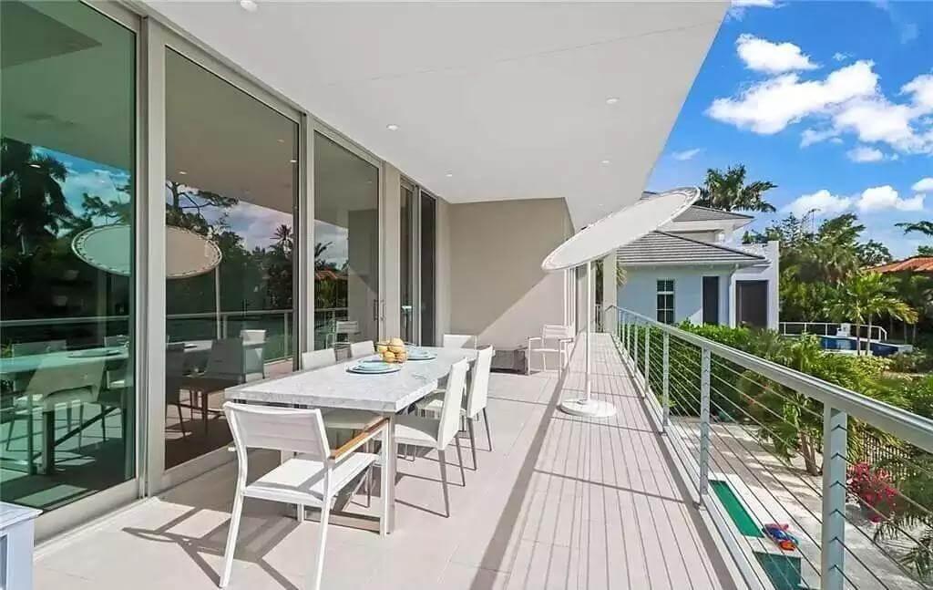 Spacious Balcony Dining with Panoramic Views