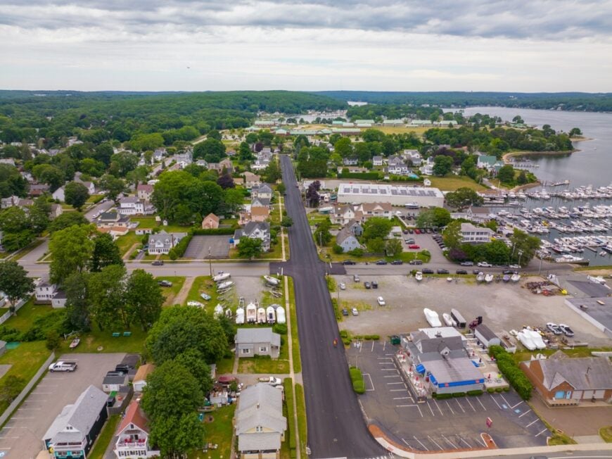 10 Secluded Towns in Connecticutโs New London County