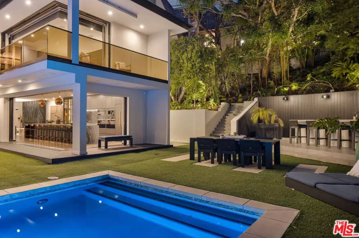 Backyard Entertaining