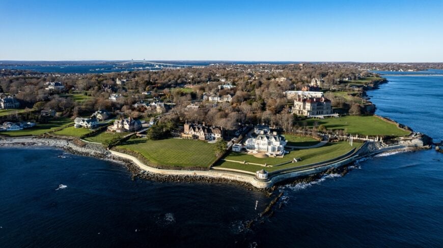 18 Most Scenic Towns in North Rhode Island for Seaside Villages