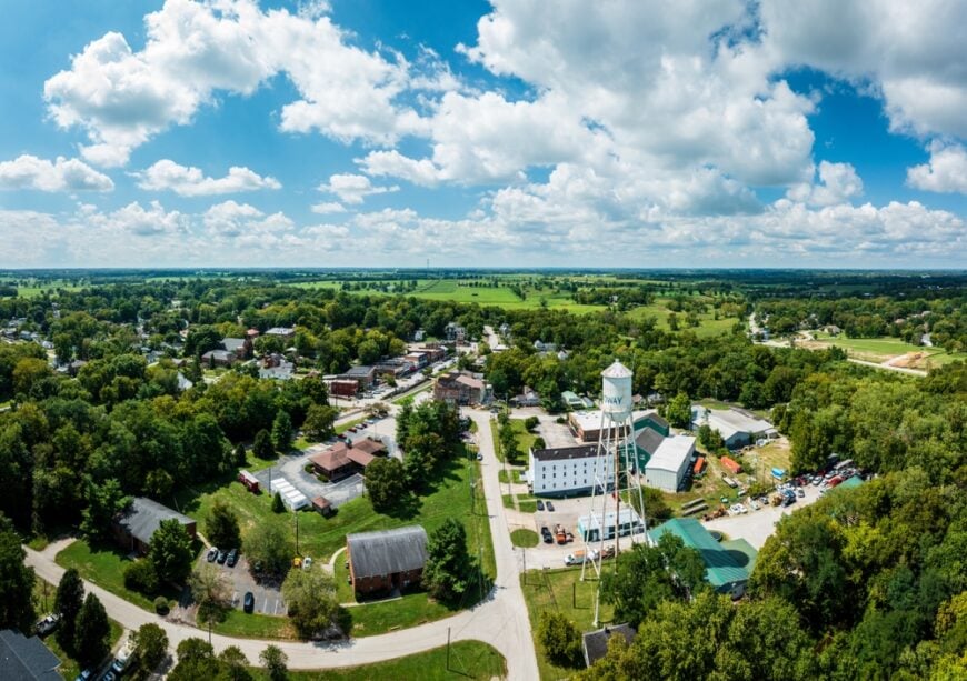 16 Most Historic Small Towns in Kentucky for Bourbon Distillery Tours