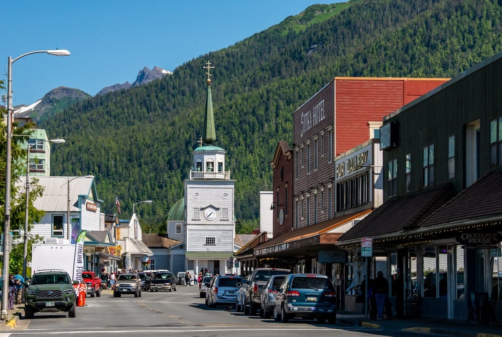 19 Scenic Small Towns in the American Northwest Where the Salmon Run Deep