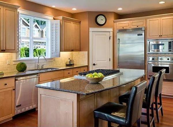 Modern Craftsman Kitchen with a Generously Sized Island Centerpiece