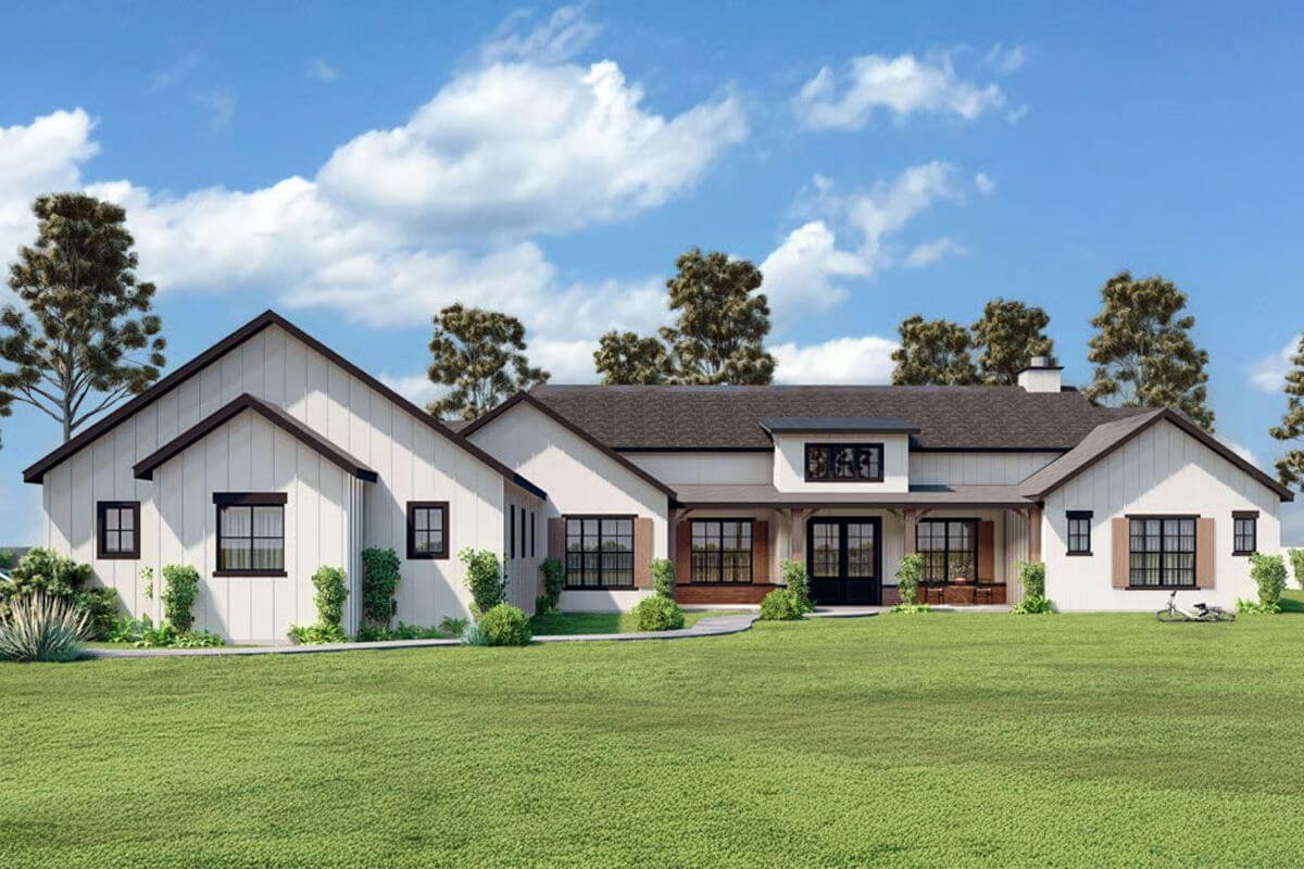 4-Bedroom Modern Farmhouse with 3-Car Garage and Open-Concept Living (Floor Plan)