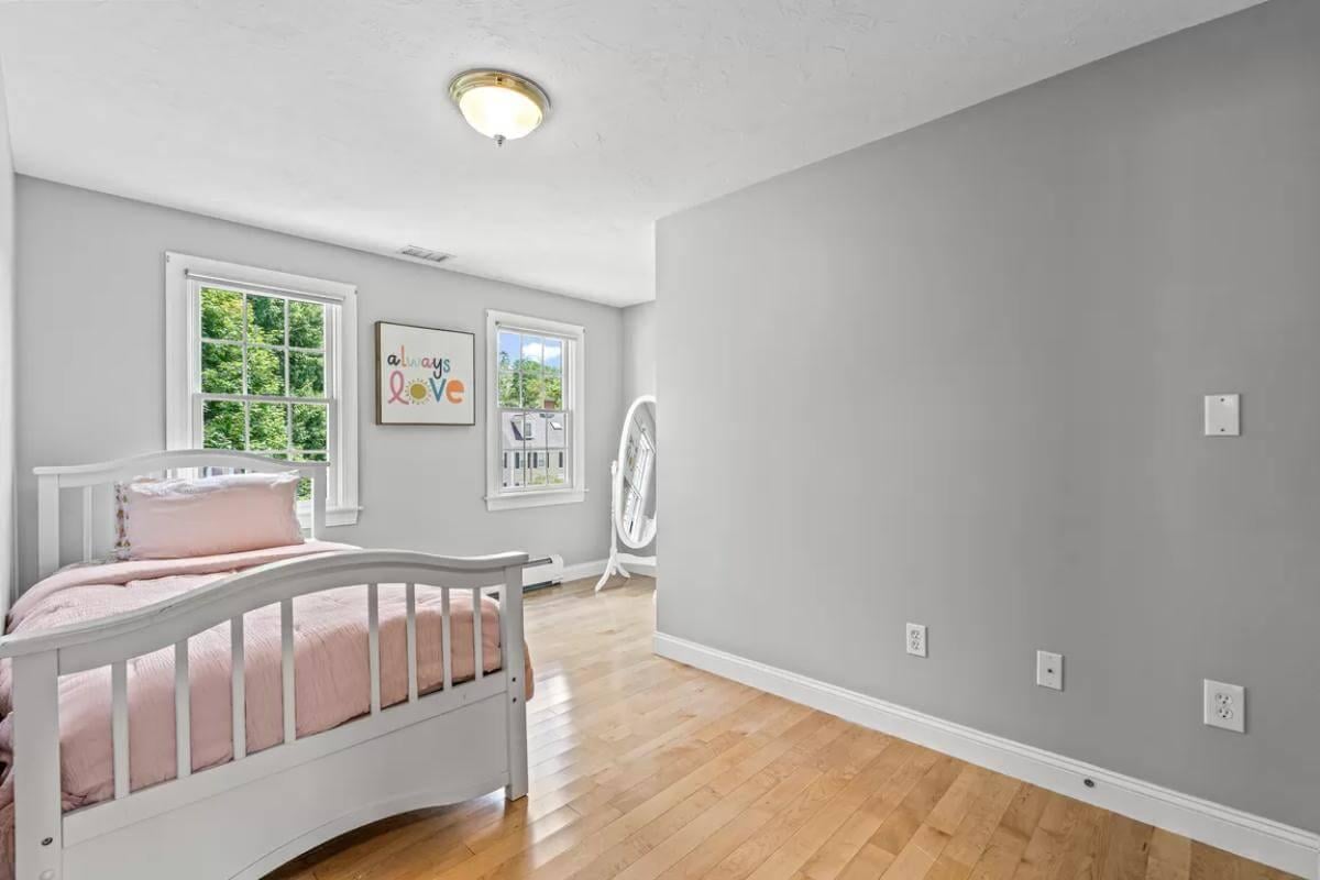 Notice the Light Streaming into This Minimalist Bedroom