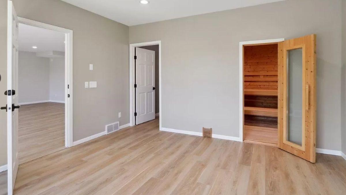 Explore the Sauna Feature in This Simple Room Design