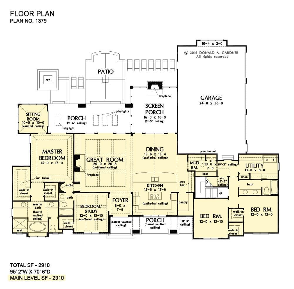 Craftsman Floor Plan with Thoughtful Room Placement and Ample Storage