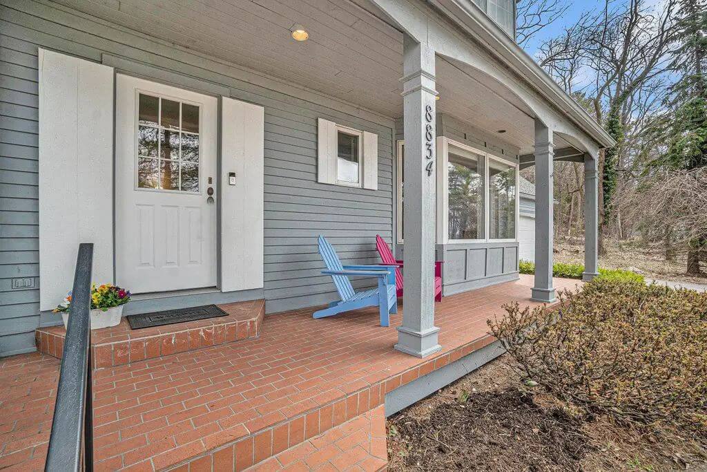 Entry Porch