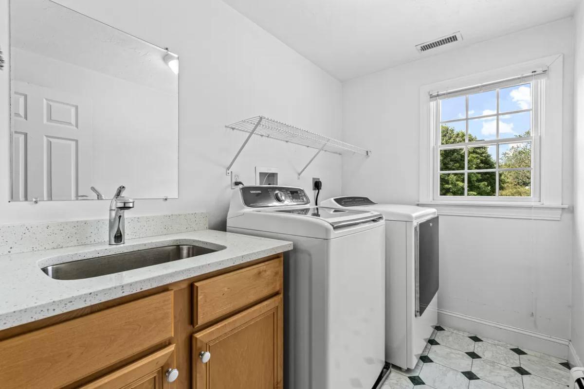 Spot the Practical Layout in This Sunlit Laundry Room